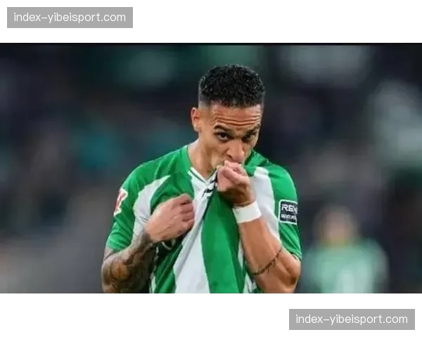 莱万多夫斯基打破四场进球荒，状态回勇