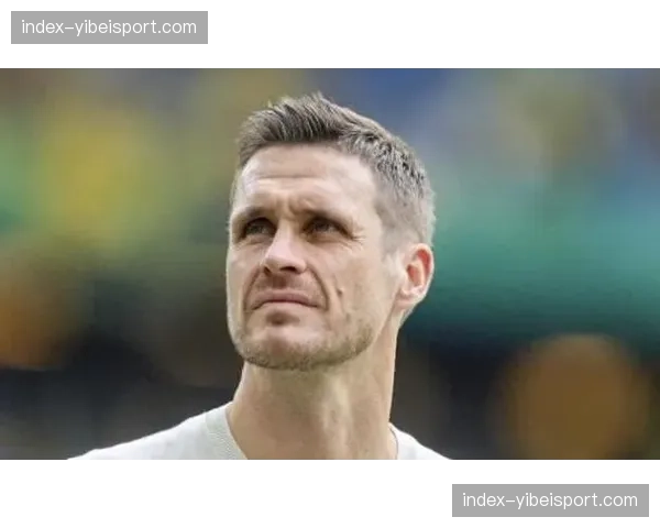 独家专访多特蒙德体育总监凯尔:谈球队建队与年轻球员规划 独家专访多特蒙德体育总监凯尔:谈球队建队与年轻球员规划